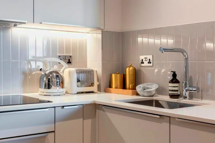 1 Bedroom Flat To Rent In George Street, Croydon, CR0