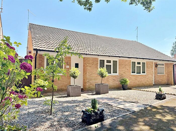 3 Bedroom Bungalow For Sale In Badger Way, Verwood, Dorset, BH31
