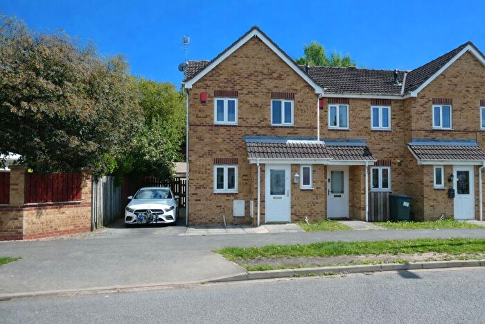 3 Bedroom Semi-Detached House To Rent In Reeves Way, Armthorpe, DN3
