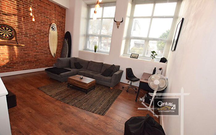 1 Bedroom Maisonette To Rent In |Ref: |, City Annex, Andersons Road, Southampton, SO14