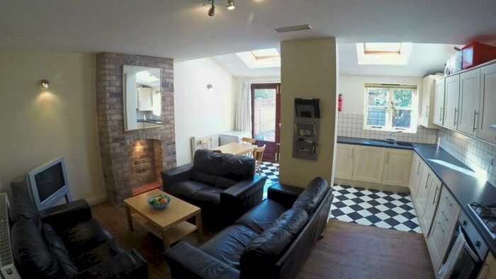 6 Bedroom House To Rent In Ednaston Road (Pp), NG7