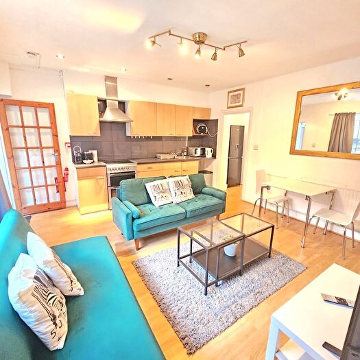 2 Bedroom Flat To Rent In Junction Road, London, N19