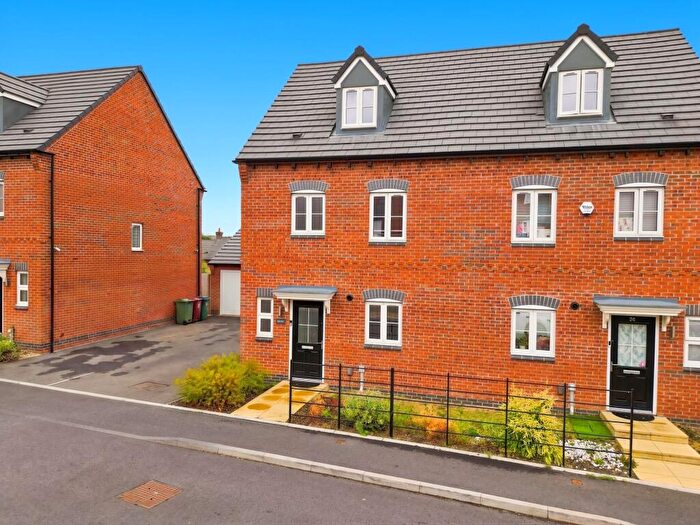 4 Bedroom Semi Detached House For Sale In Perceval Street, Wingerworth, S42