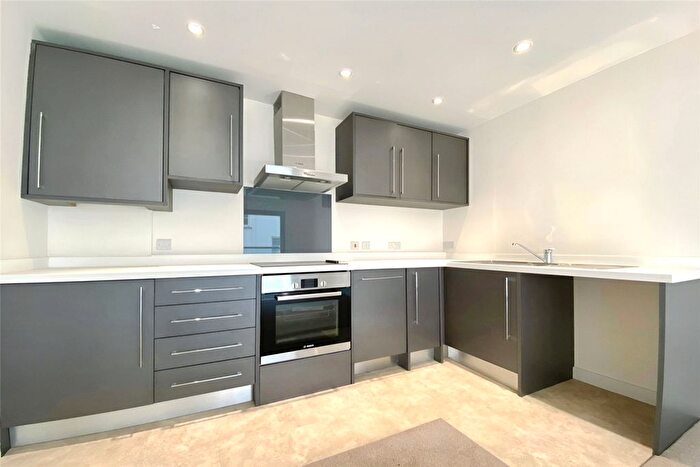 1 Bedroom Flat To Rent In Brook Road, Budleigh Salterton, Devon, EX9