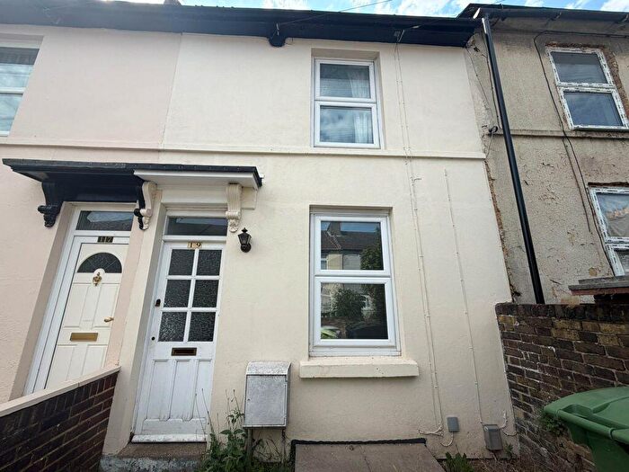 3 Bedroom Terraced House To Rent In Peel Street, Maidstone, ME14