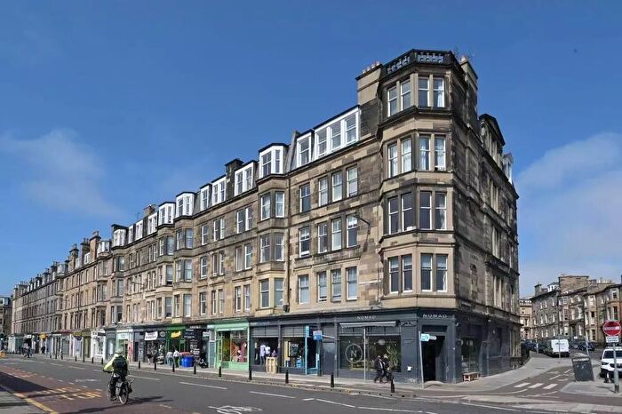 2 Bedroom Flat For Sale In Haymarket Terrace, Edinburgh, EH12