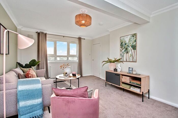 3 Bedroom Semi-Detached House For Sale In Hillside Road, The Poplar, Craigiehall Meadows, Craigiehall, Edinburgh, EH30