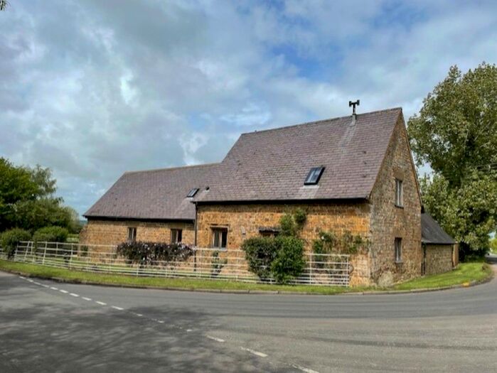 4 Bedroom Barn Conversion To Rent In Little Dassett, Southam, CV47