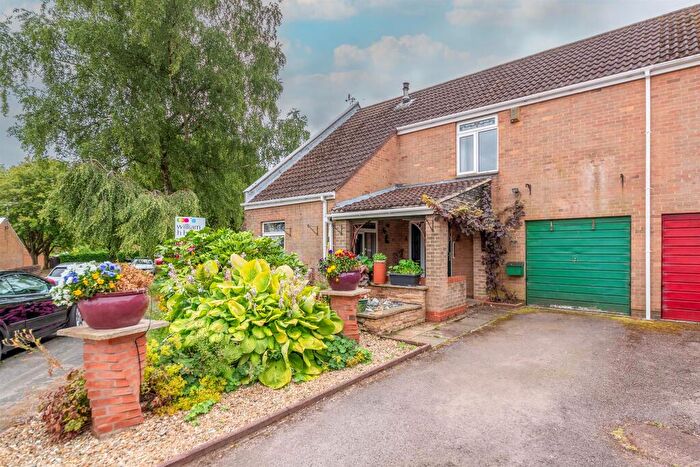 3 Bedroom End Of Terrace House For Sale In Hungate Road, Denton, Grantham, NG32
