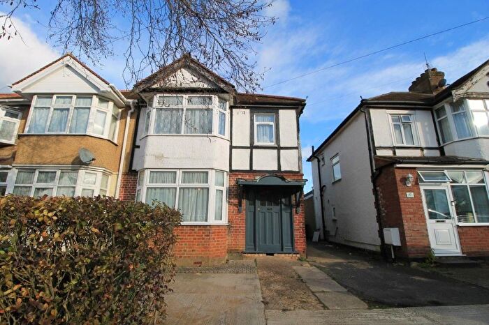 3 Bedroom Semi-Detached House To Rent In Warham Road, Harrow, HA3