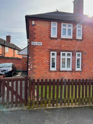 3 Bedroom Semi-Detached House To Rent In Bale Road, Leicester, LE4