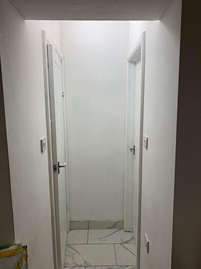 Studio To Rent In High Road Leytonstone, London, E11