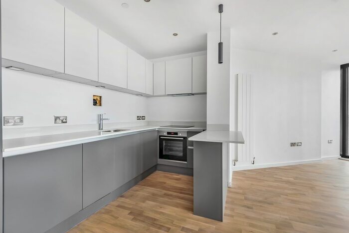 1 Bedroom Flat To Rent In Newington Causeway, London, SE1