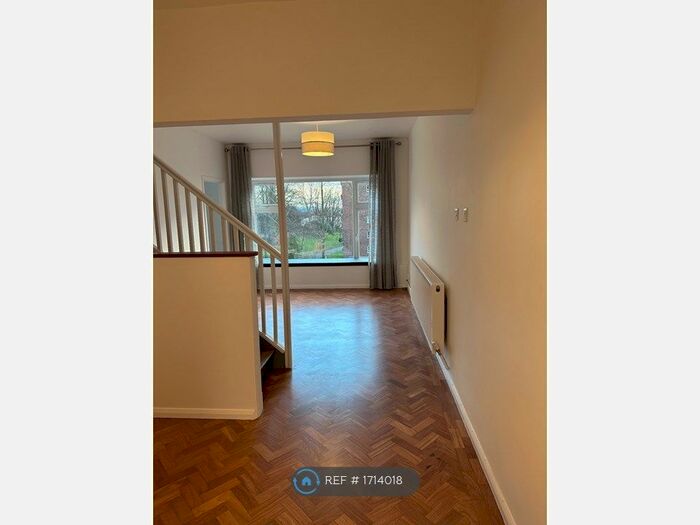 4 Bedroom Maisonette To Rent In Crescent Rd, London, KT2