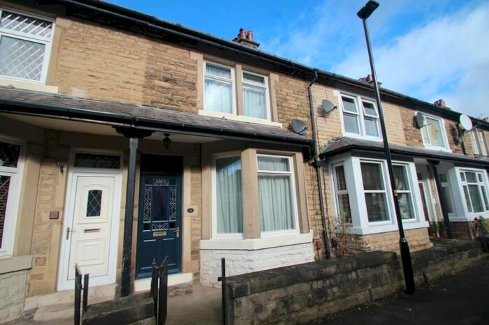 3 Bedroom Detached House To Rent In Unity Grove, Harrogate, HG1