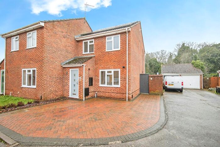 3 Bedroom Semi Detached House For Sale In Holt Drive, Colchester, CO2