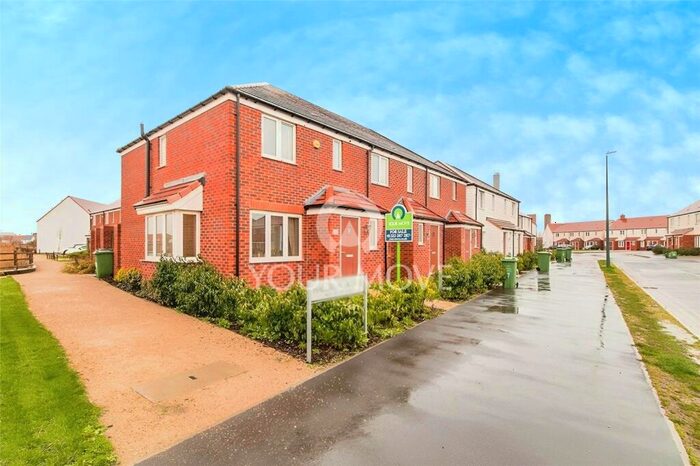 3 Bedroom End Of Terrace House To Rent In Halcrow Avenue, Dartford, DA1