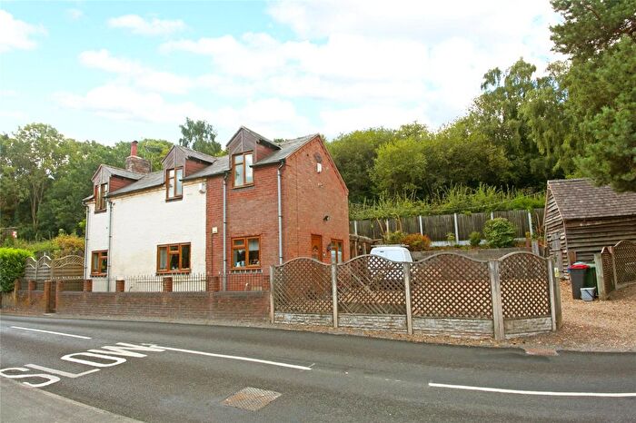 3 Bedroom Detached House For Sale In Hadley Road, Oakengates, Telford, Shropshire, TF2