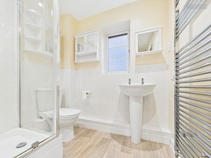 4 Bedroom Semi Detached House To Rent In Kiln Street, Hampton Vale, Peterborough, PE7