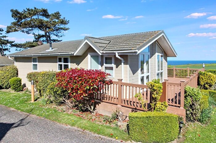 2 Bedroom Park Home For Sale In Weybourne, Holt, NR25