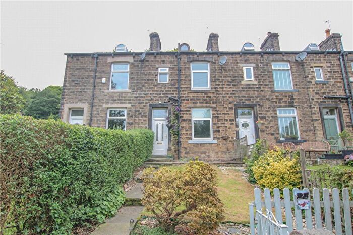 3 Bedroom Terraced House To Rent In Mount View, Uppermill, Oldham, OL3