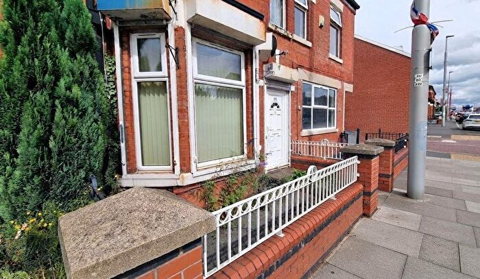 2 Bedroom Terraced House For Sale In Ashton New Road, Openshaw, Manchester, M11