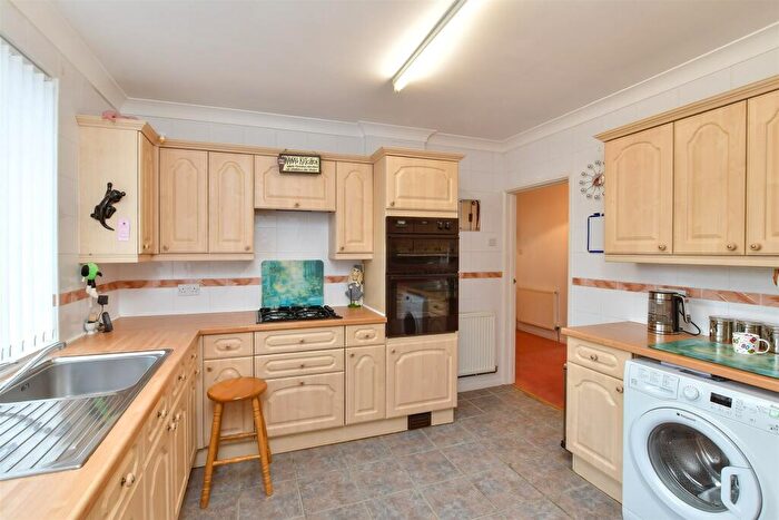 2 Bedroom Detached Bungalow For Sale In Chalkland Rise, Woodingdean, Brighton, East Sussex, BN2