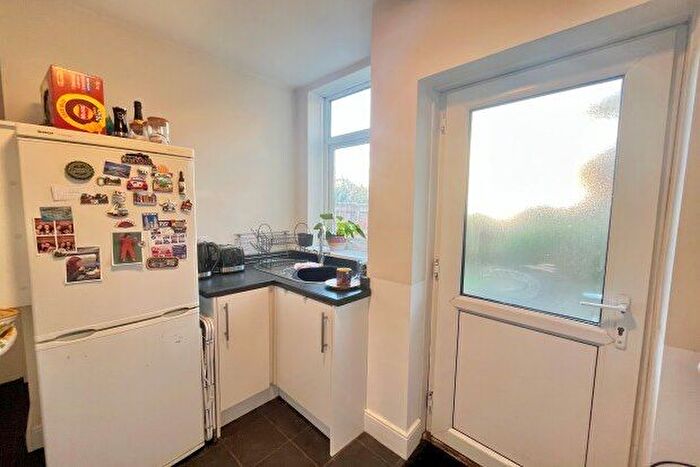 2 Bedroom Flat To Rent In Addycombe Terrace, Newcastle Upon Tyne, NE6