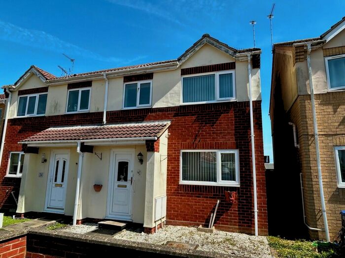 3 Bedroom Semi-Detached House To Rent In Wright Close, Caister-on-Sea, NR30