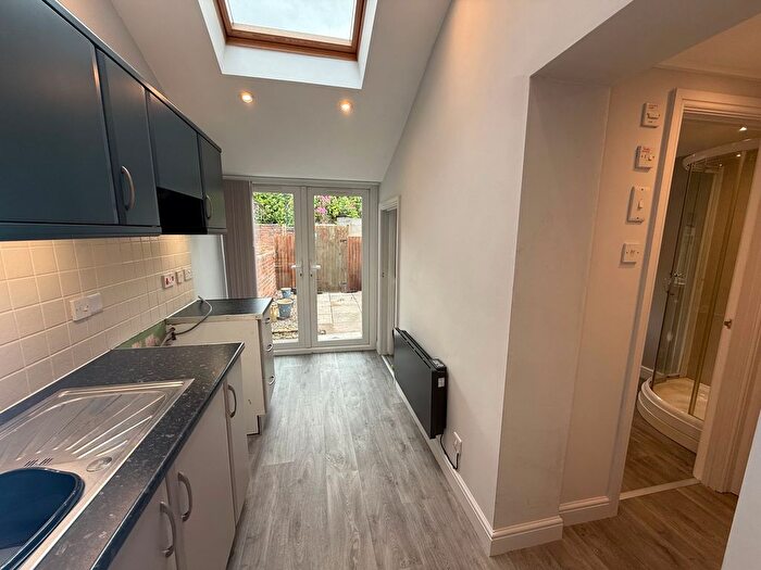 1 Bedroom Flat To Rent In Albion Street, Exeter, EX4