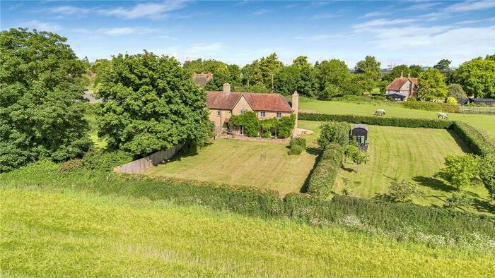 4 Bedroom Semi-Detached House For Sale In Toot Baldon, Oxfordshire, OX44