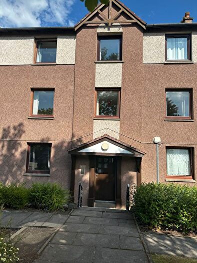 2 Bedroom Flat For Sale In Morrison Drive, Aberdeen, AB10