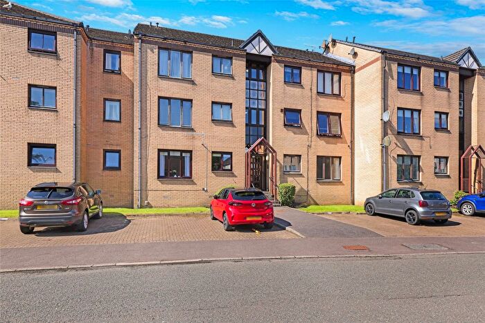 2 Bedroom Flat For Sale In Castle Court, Kirkintilloch, Glasgow, East Dunbartonshire, G66