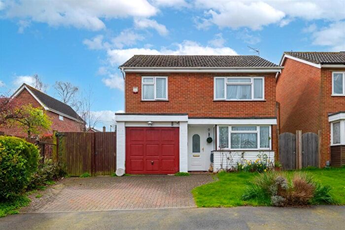 3 Bedroom Detached House For Sale In Beaumonts, Redhill, Surrey, RH1