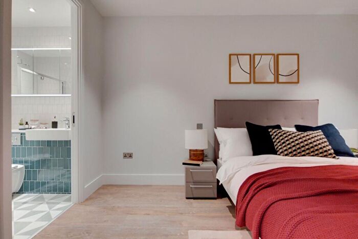 2 Bedroom Flat To Rent In Park Lane, Wembley, HA9