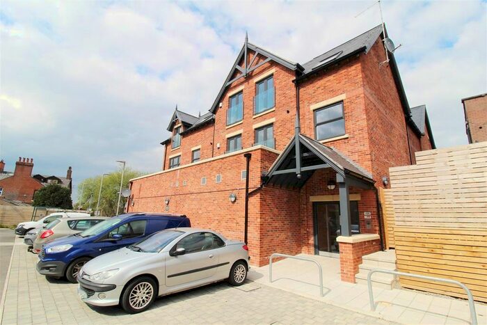 2 Bedroom Flat To Rent In Albert Place, Marple, Stockport, SK6