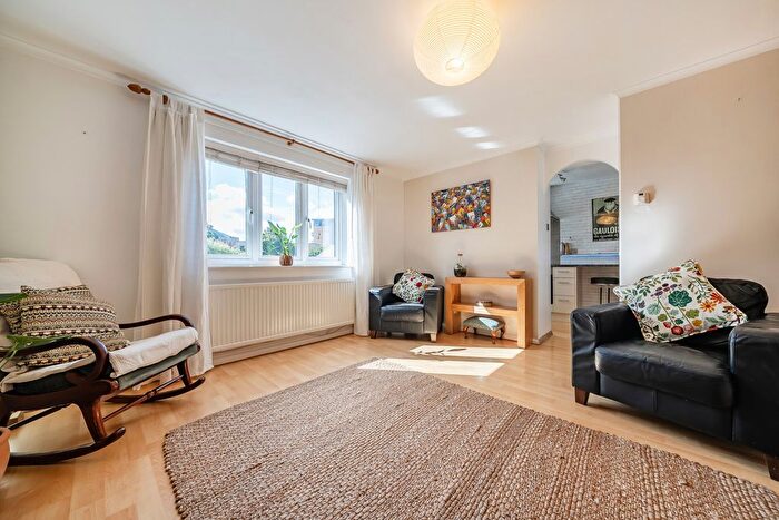 2 Bedroom Flat For Sale In Crosslet Vale, Greenwich, SE10