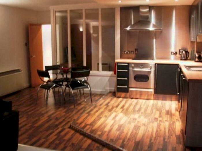 1 Bedroom Flat To Rent In Park Row, Leeds, West Yorkshire, LS1