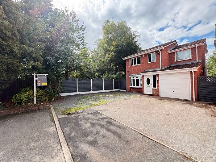 4 Bedroom Detached House For Sale In Titchfield Close, Old Hall Park, Wolverhampton, WV10