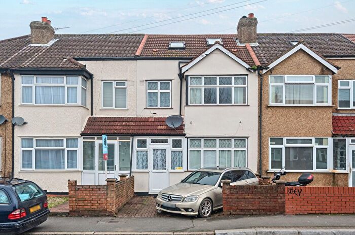 4 Bedroom Terraced House For Sale In Grove Road, Mitcham, CR4