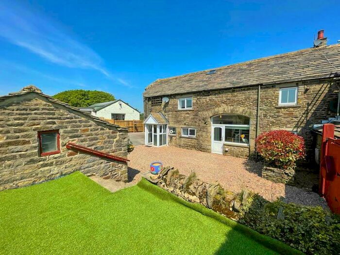 5 Bedroom Barn Conversion For Sale In Whitley Head, Steeton, BD20