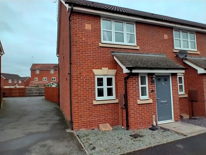 2 Bedroom Semi-Detached House To Rent In Swan Meadow, Chase Meadow Square, Warwick, CV34