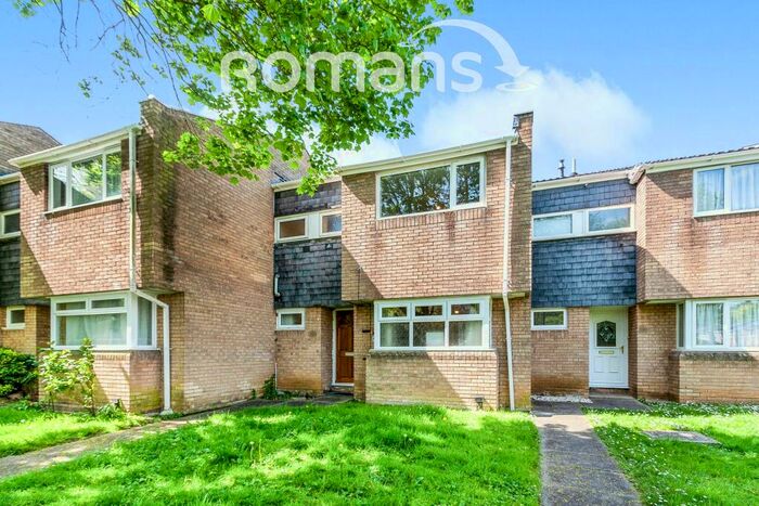 3 Bedroom Terraced House To Rent In Robin Hood Close, GU14