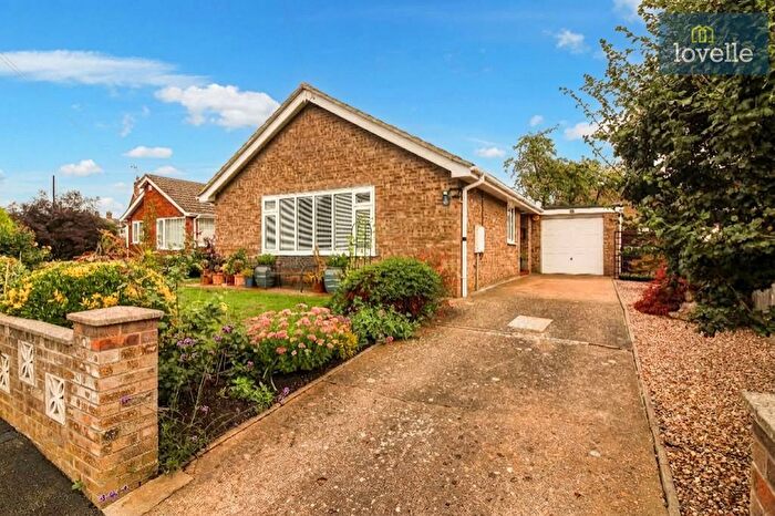 2 Bedroom Detached Bungalow For Sale In Orchard Close, Louth, LN11