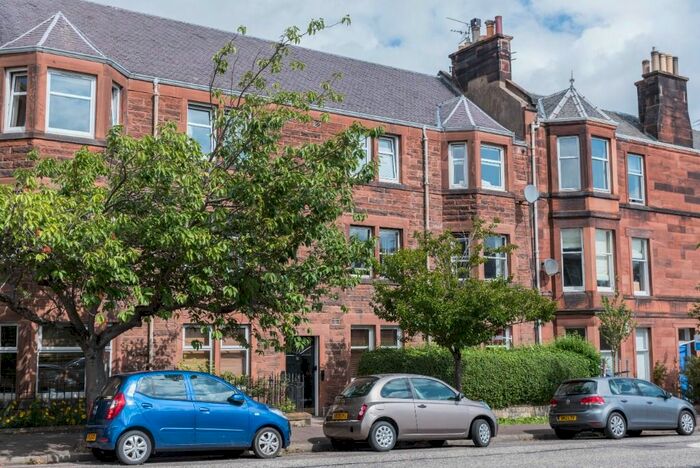 2 Bedroom Flat To Rent In West Savile Terrace, Newington, Edinburgh, EH9