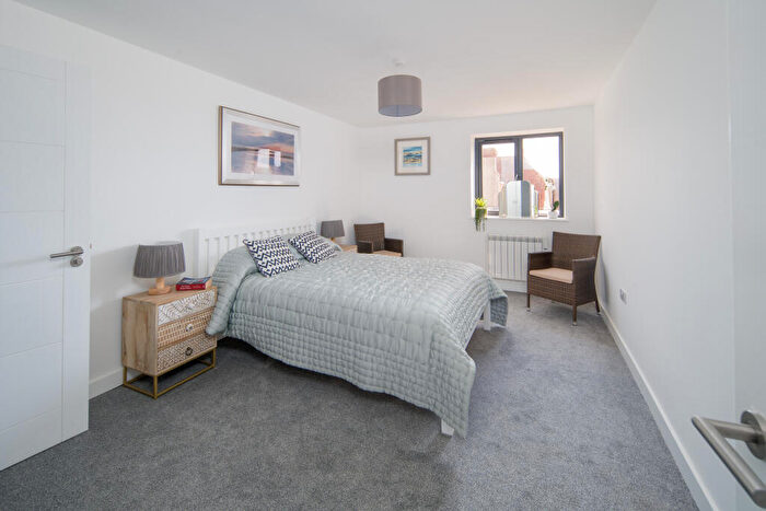 2 Bedroom Apartment To Rent In Carter Street, Sandown, PO36