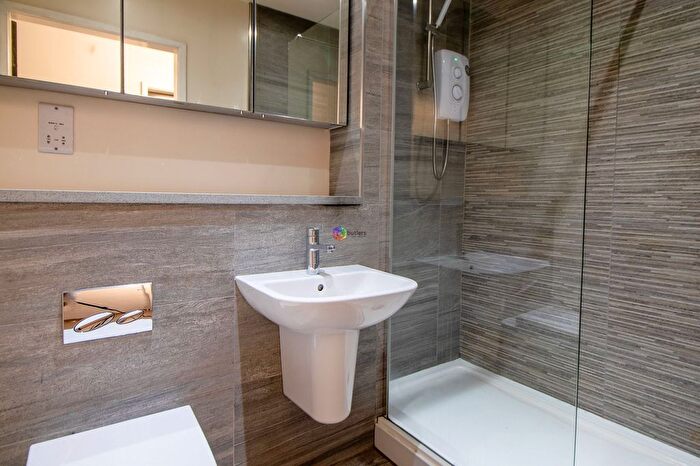 1 Bedroom Flat For Sale In Chesterfield Road, Sheffield, S8
