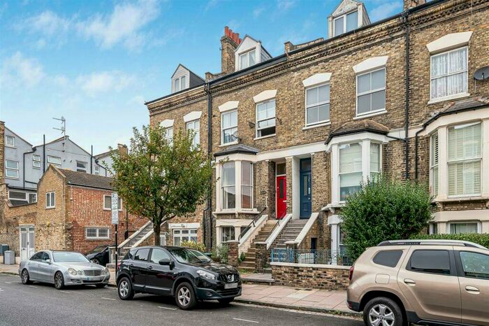 2 Bedroom Flat To Rent In Woodstock Road, Finsbury Park, N4