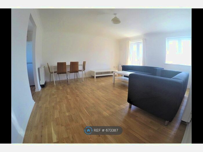 1 Bedroom Flat To Rent In Hill View Drive, London, SE28