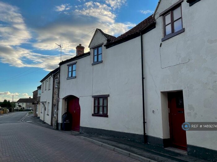 1 Bedroom Flat To Rent In Meadow Court, Axbridge, BS26